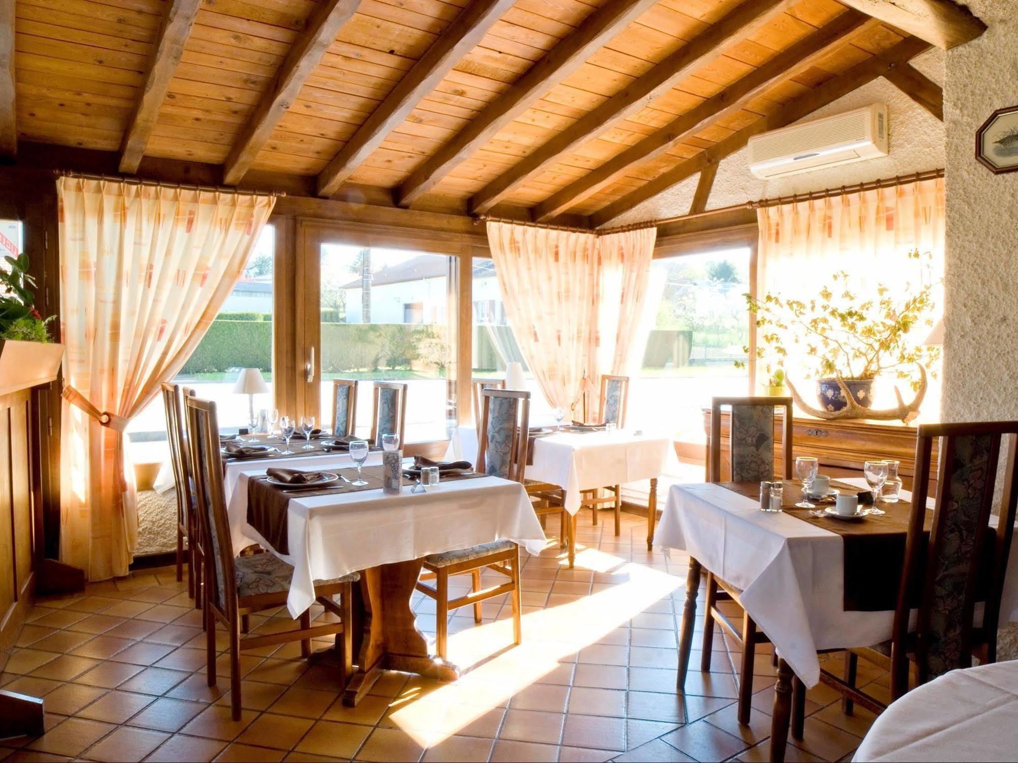 Logis Le Relais De Vacherauville Exteriér fotografie
